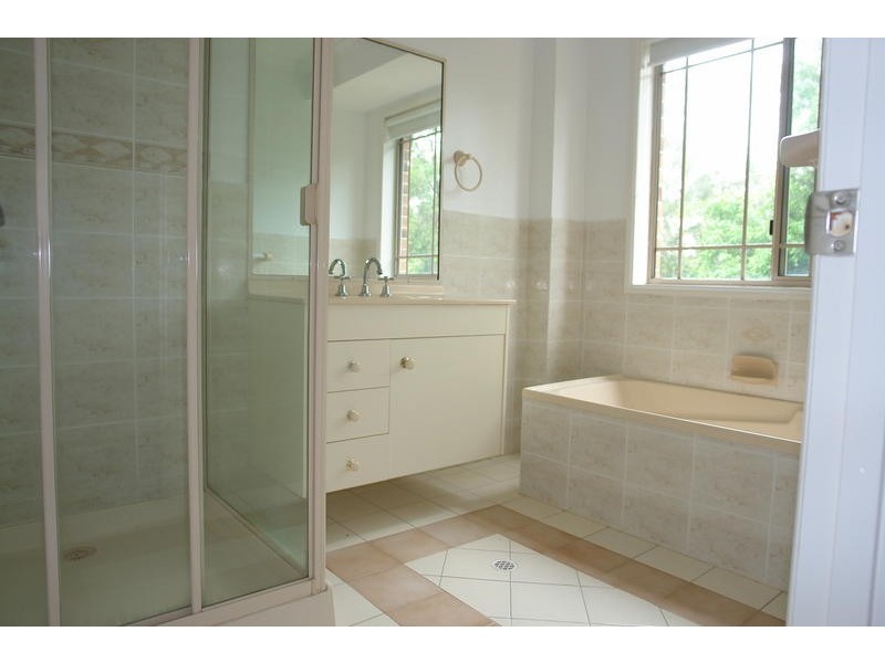 31 Church Road, Bellbowrie QLD 4070